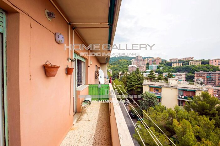 Appartamento quadrilocale in vendita in Via Vesuvio, Genova