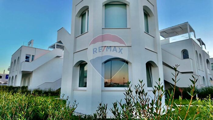 Appartamento quadrilocale in vendita in Via Loreto, Numana