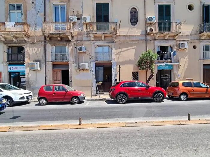 Appartamento bilocale in vendita in Via Malta, Siracusa