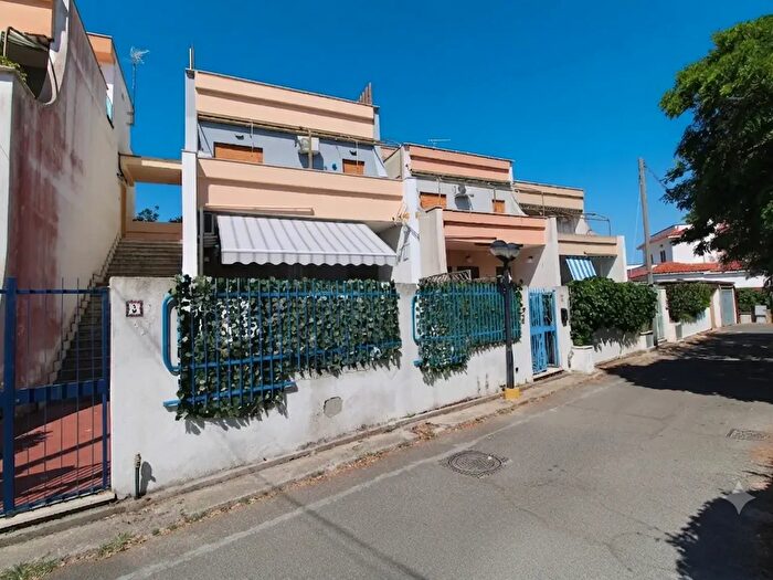 Appartamento bilocale in vendita in Via Arianna, Ardea