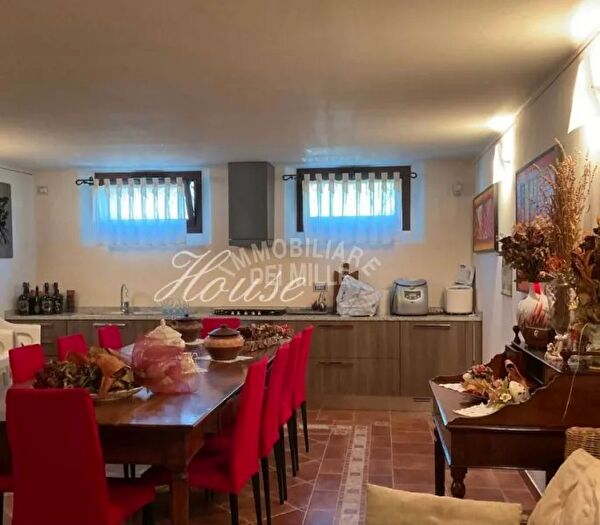 Casa trilocale in vendita in Quattro Castella