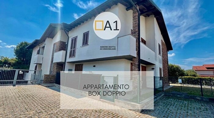 Appartamento trilocale in vendita in Via Petrarca Figino Serenza, Figino Serenza