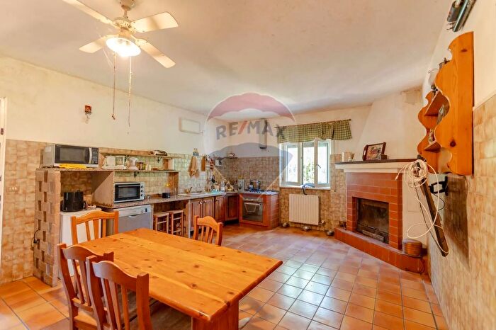 Casa con 5 locali in vendita in Via Crispiano a, Martina Franca