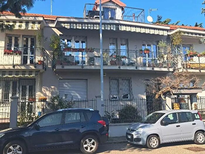 Appartamento quadrilocale in vendita in Via Sestriere, Collegno