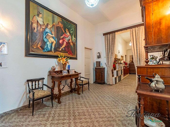 Appartamento con 5 locali in vendita in Giuseppe di Vittorio, Gavorrano