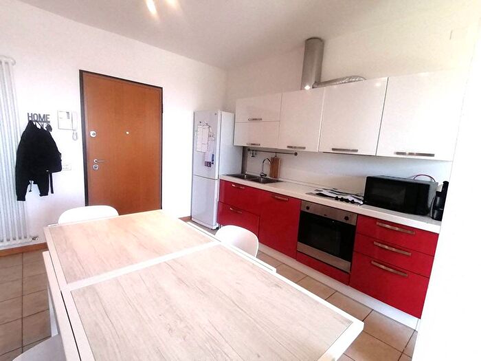 Appartamento trilocale in affitto in Via Piave, Centro, Caerano di San Marco