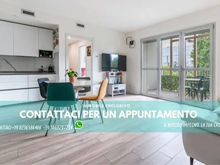 Appartamento trilocale in vendita in Via Anassagora, Milano