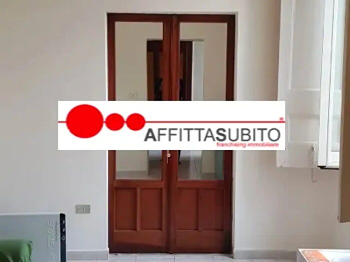 Appartamento bilocale in affitto in in Vico Quercia, Napoli