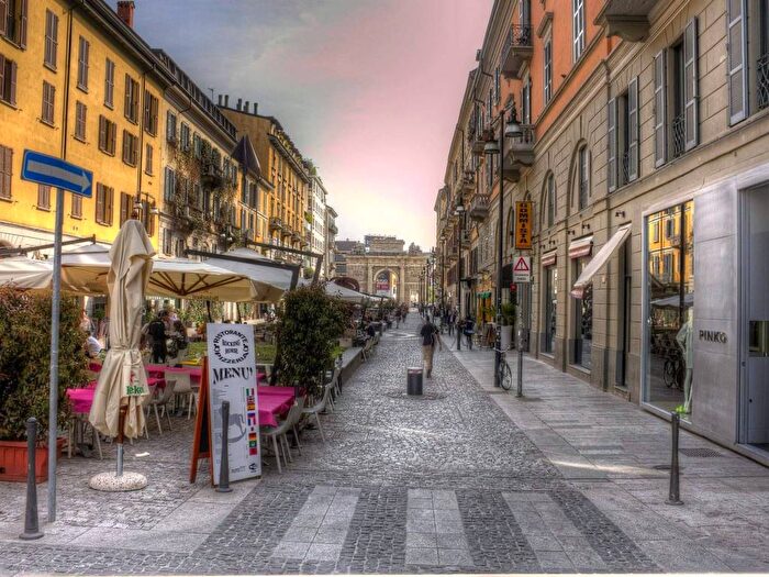 Appartamento bilocale in affitto in Via Nino Bonnet, Garibaldi Corso Como, Milano