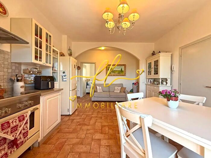 Appartamento trilocale in vendita in Montescudaio