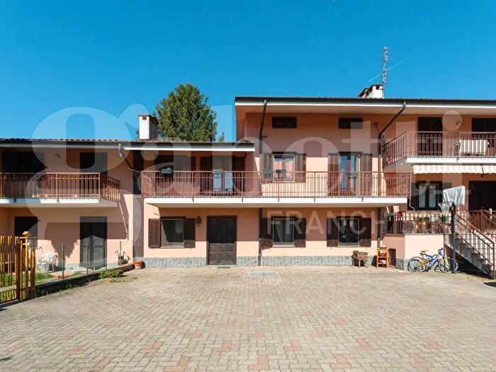 Casa quadrilocale in vendita in Via Umberto I, Rivalta Di Torino