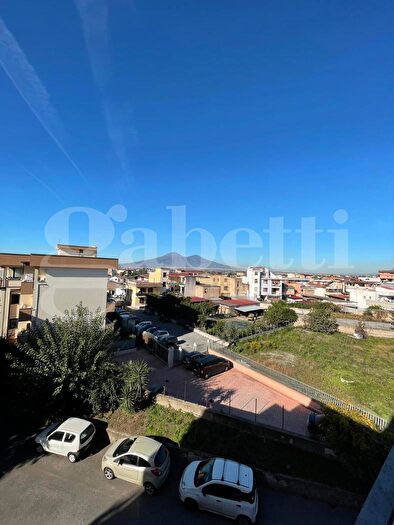 Appartamento quadrilocale in vendita in Via Crispo, San Valentino Torio