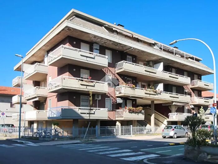 Appartamento trilocale in vendita in Via Flavio Gioia, Martinsicuro