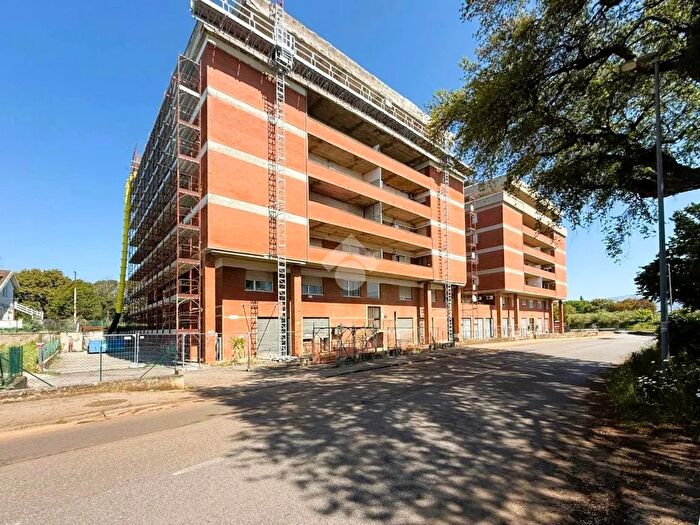 Appartamento trilocale in vendita in Via Monti Lepini, Cisterna Di Latina