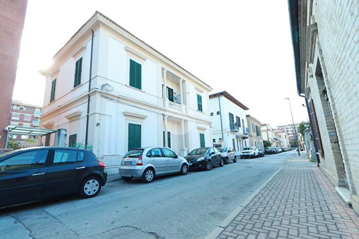 Casa trilocale in vendita in Via Ermete Brandimarte, Pescara
