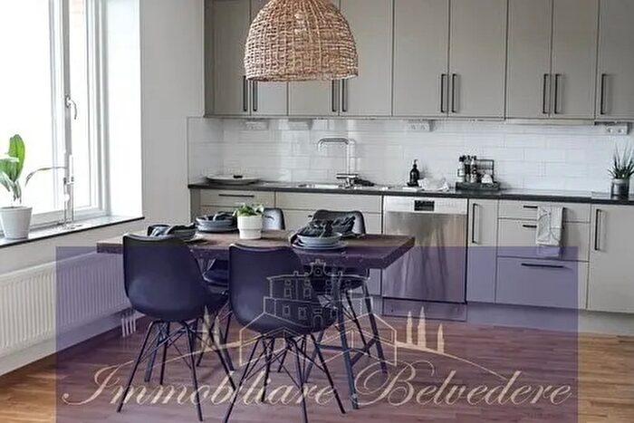 Appartamento con 5 locali in vendita in Via Benedetto Marcello, Firenze