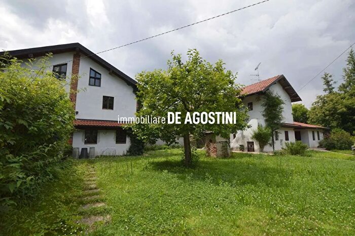 Casa con 13 locali in vendita in Via Montebello Agrate Conturbia Novara, Agrate Conturbia