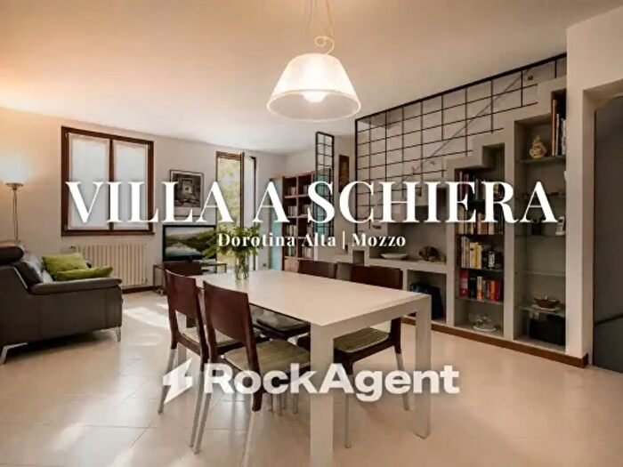 Casa con 5 locali in vendita in Via Fratelli Bonacina, Mozzo