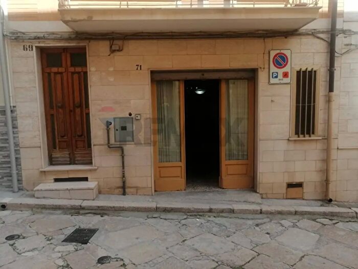 Appartamento con 10 locali in vendita in Via Matteo Renato Imbriani, San Giovanni Rotondo