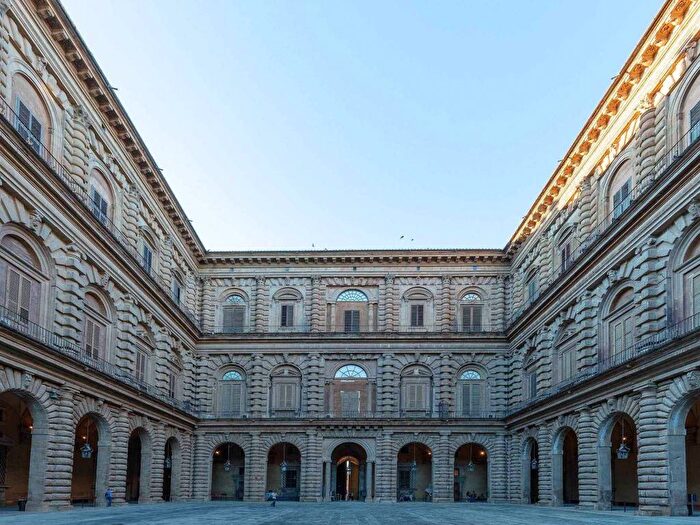 Appartamento trilocale in affitto in Via Toscanella, Ponte Vecchio Pitti, Firenze