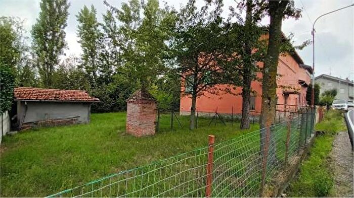 Casa con 6 locali in vendita in Via Giardini Nord, Pavullo Nel Frignano