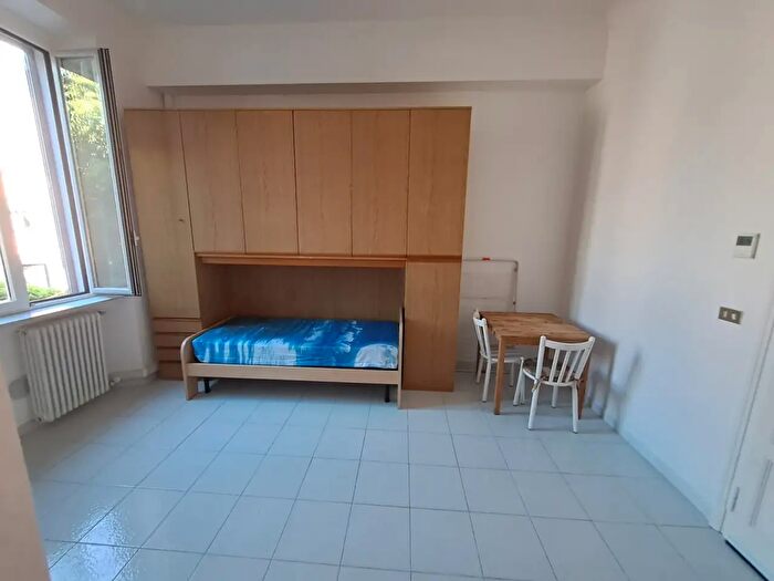 Appartamento monolocale in affitto in Via Gerolamo Rovetta, Milano