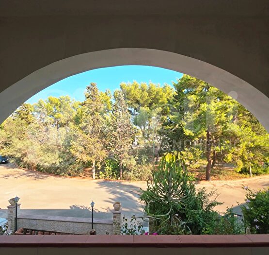 Appartamento quadrilocale in vendita in Via Riccione, Taviano