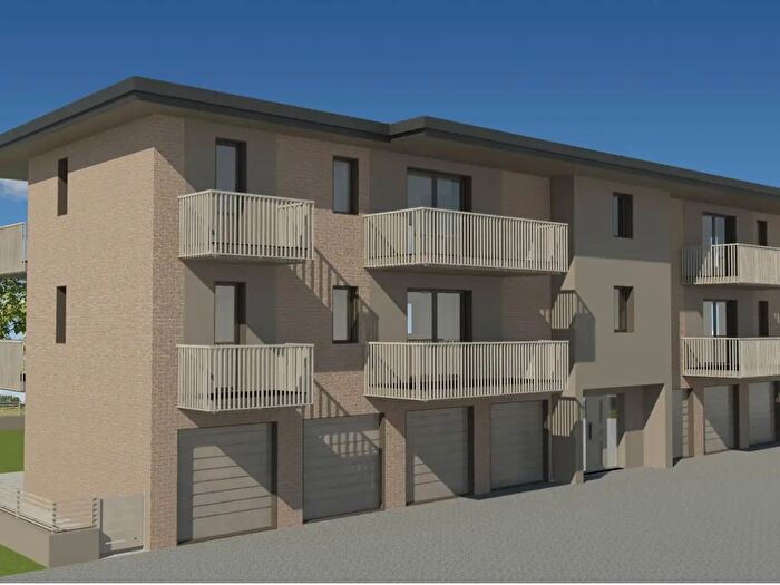 Case in Vendita e in Affitto - 3