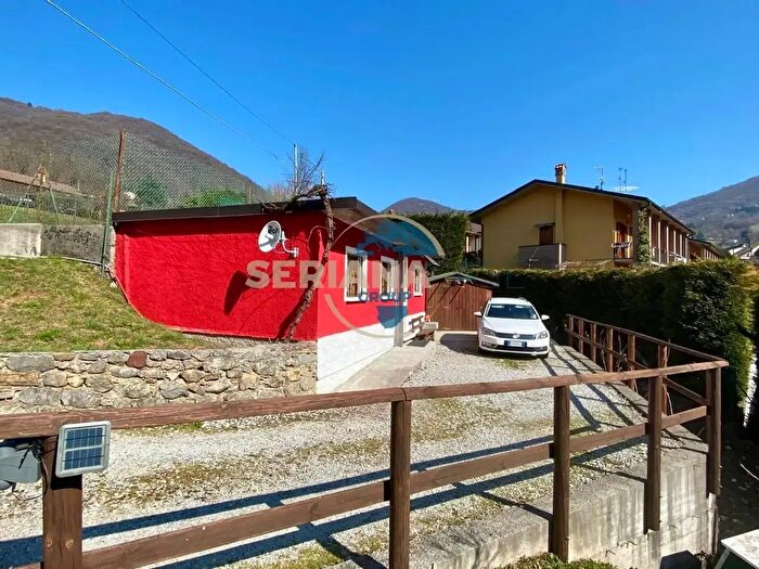 Casa monolocale in vendita in Via Ca' Nuova, Albino