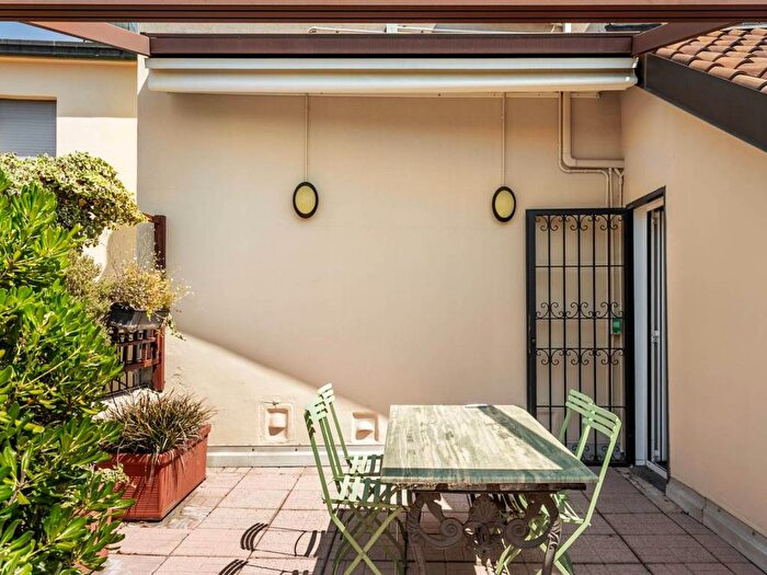 Casa quadrilocale in affitto in Via della Moscova, Turati, Milano