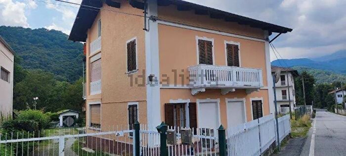 Appartamento trilocale in vendita in Via Duchessa Isabella Vistrorio, Vistrorio