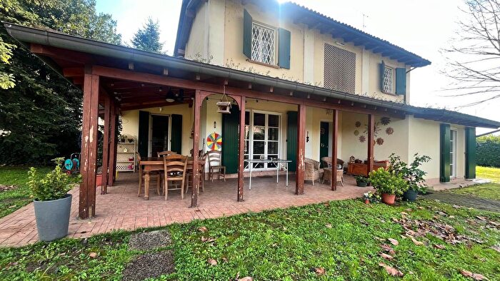 Casa con 7 locali in vendita in Via Ringhiera, Bentivoglio