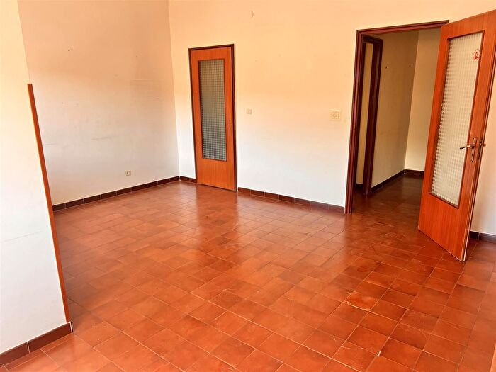 Appartamento con 6 locali in vendita in Via delle Mimose, Sciacca