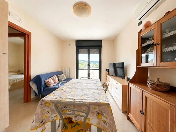 Appartamento trilocale in vendita in Via Anna Magnani, Vasto