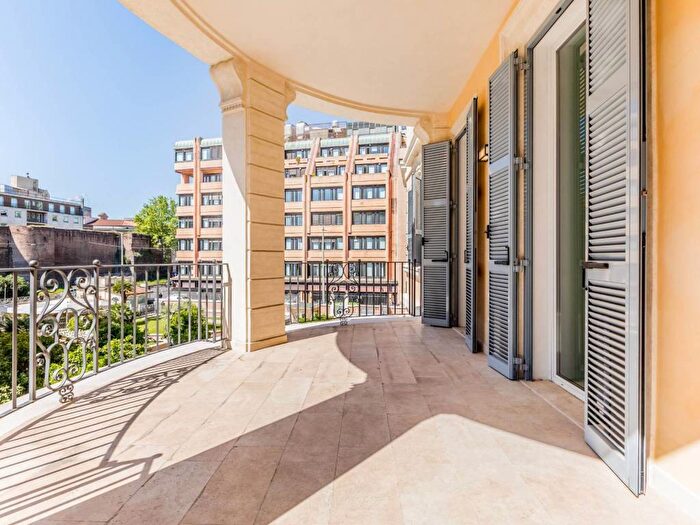 Appartamento trilocale in affitto in Piazza Fiume, Salario Porta Pia, Roma