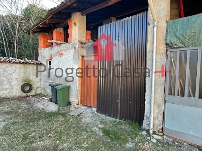 Appartamento trilocale in vendita in Cairate