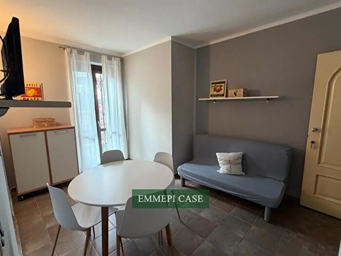 Appartamento bilocale in vendita in Via Vittorio Emanuele III, Frabosa Soprana