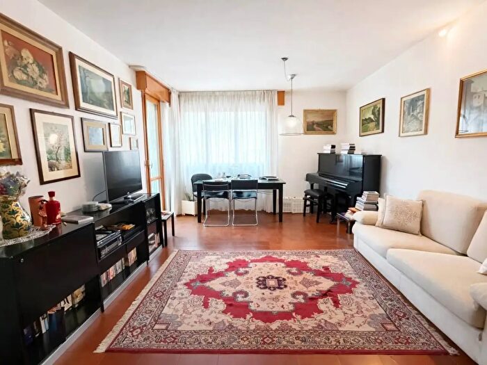 Appartamento con 8 locali in vendita in Forli'