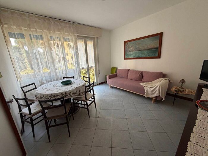 Appartamento quadrilocale in affitto in Viale Armando Diaz, Paese, Riccione