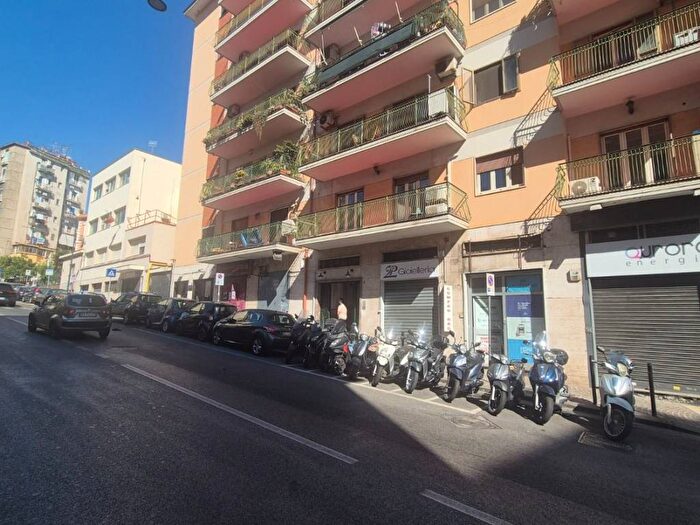 Casa monolocale in affitto in Via Giacinto Gigante, Arenella, Napoli