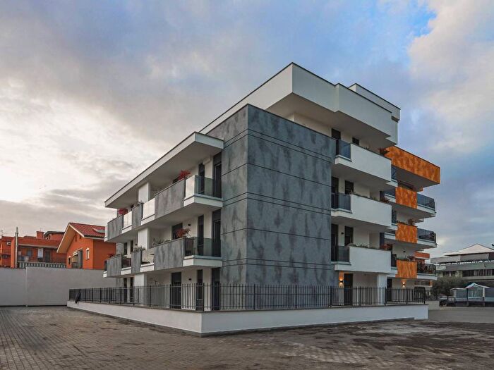 Appartamento monolocale in vendita in Via Benedetto Torti, Borghesiana, Roma