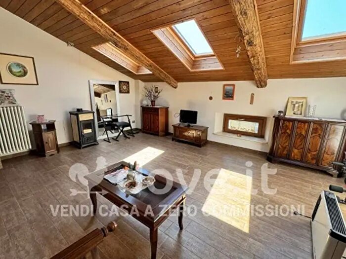 Casa con 5 locali in vendita in Via della Provincia, Itri