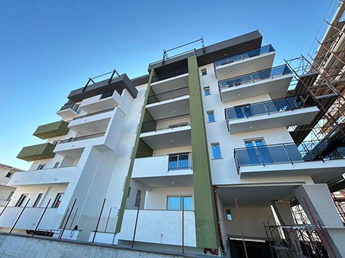 Appartamento trilocale in affitto in Via Giambattista Vico, Afragola