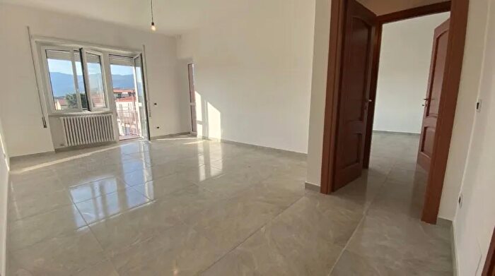 Appartamento con 5 locali in vendita in Via Giovanni Caboto Fondi Centro, Fondi