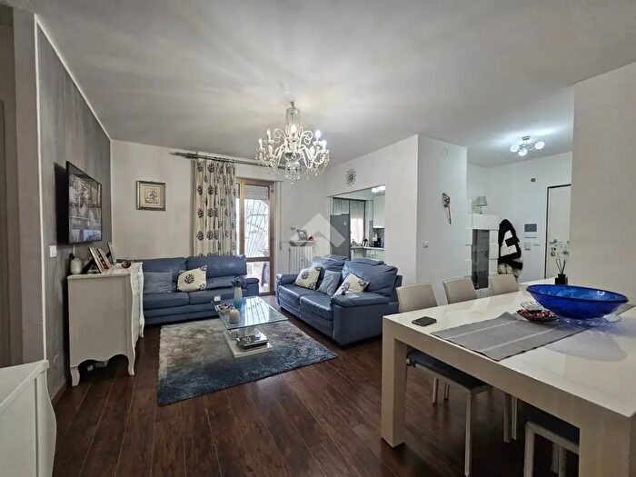 Appartamento con 5 locali in vendita in Corso Divisione Acqui, Acqui Terme