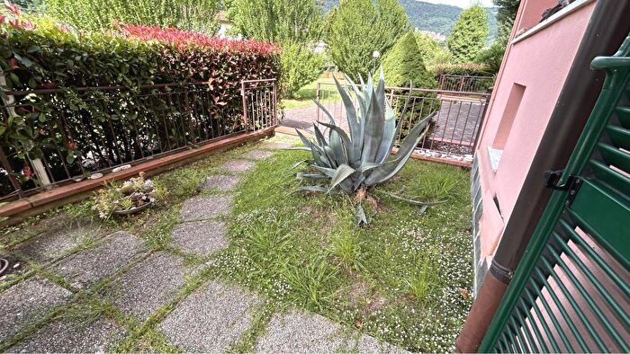 Appartamento trilocale in vendita in Ameglia