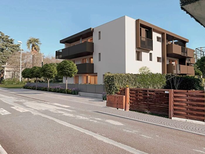 Appartamento quadrilocale in vendita in Via Romanina, Castelfranco Veneto