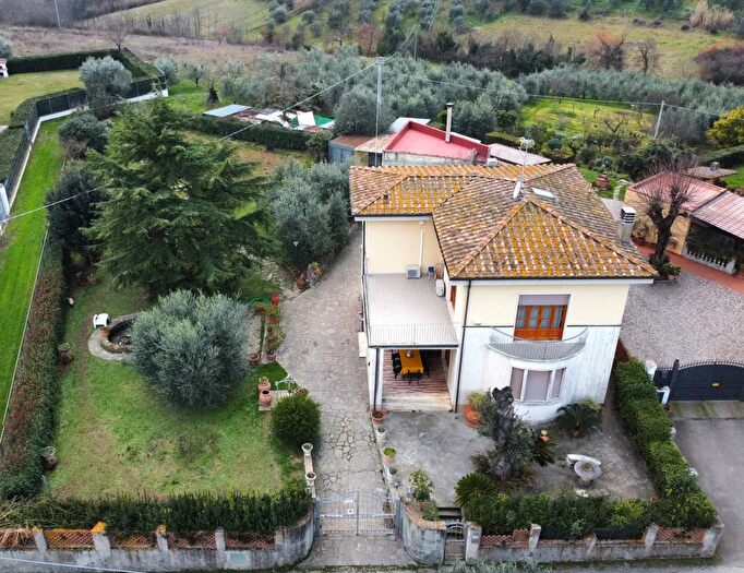 Casa con 6 locali in vendita in Via Codilungo Lastra a Signa Fi, Lastra A Signa