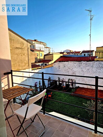 Casa con 9 locali in vendita in Via Mazzini, Viareggio