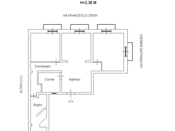 Appartamento con 5 locali in vendita in Via Francesco Crispi, Taranto